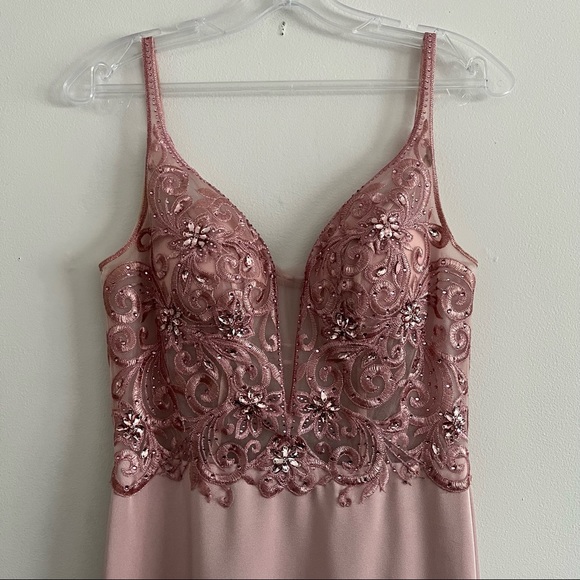 ELLIE WILDE grad dress - Picture 6 of 8